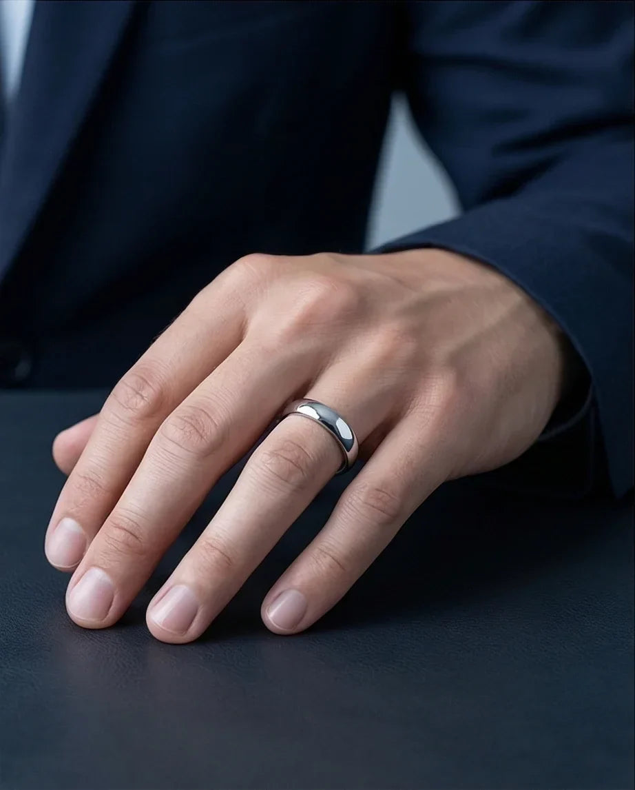 Eternal Horizon: Sleek Silver Comfort-Fit Band