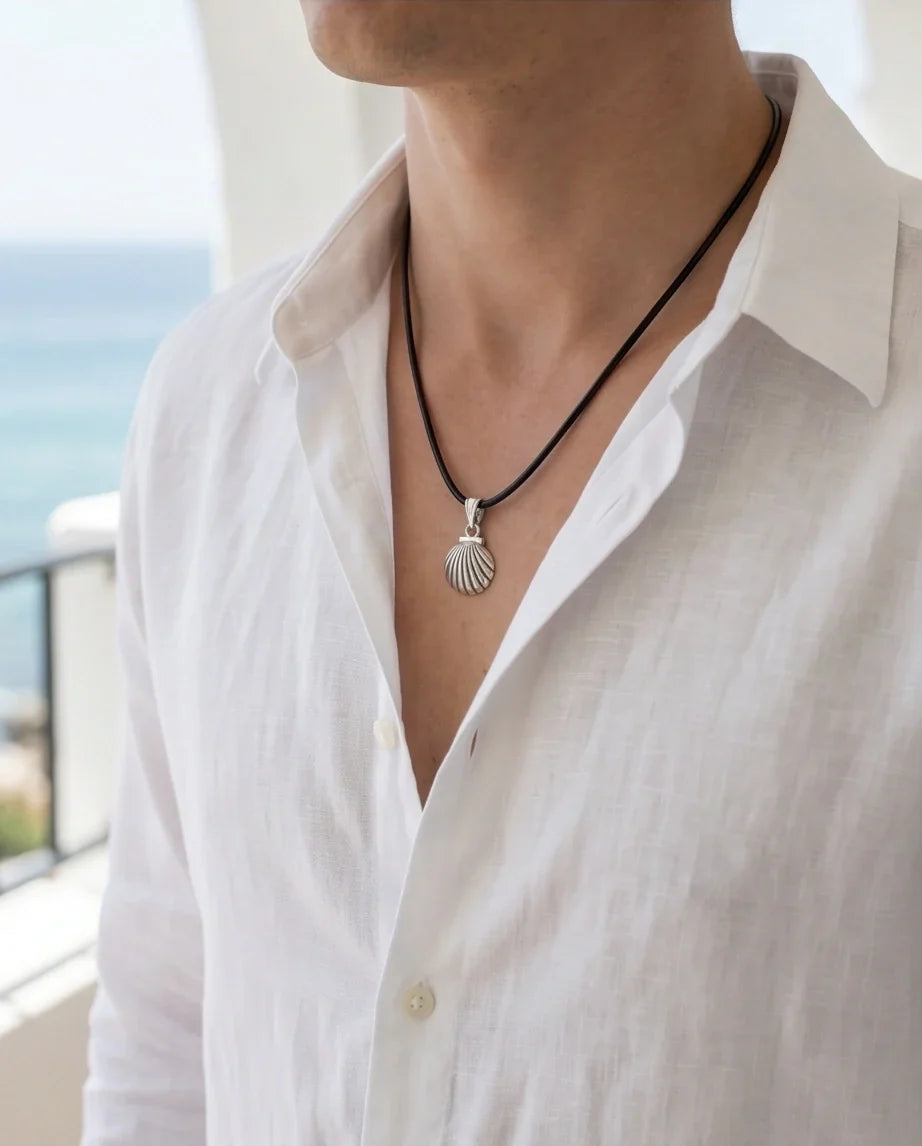 Silver Retro Scallop Seashell Necklace