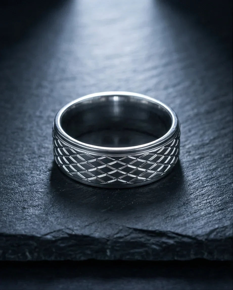Diamond Meridian: Textured Industrial Statement Ring