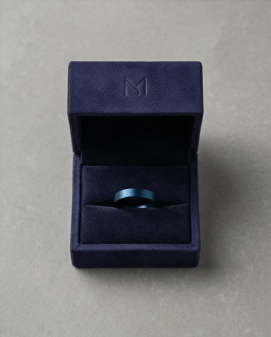The Cobalt Flux: Minimalist Flat-Edge Azure Band
