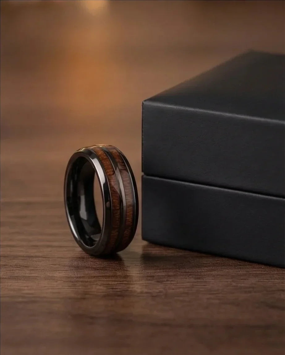 The Heritage Inlay: Polished Ebony & Timber Band