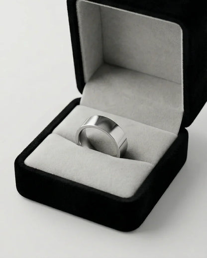 The Sterling Zenith: Minimalist Flat-Edge Mirror Band