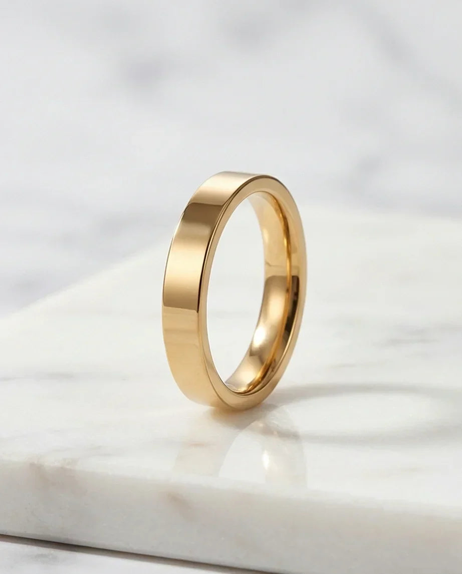 Pure Aurelian: Minimalist Architectural Gold Ring