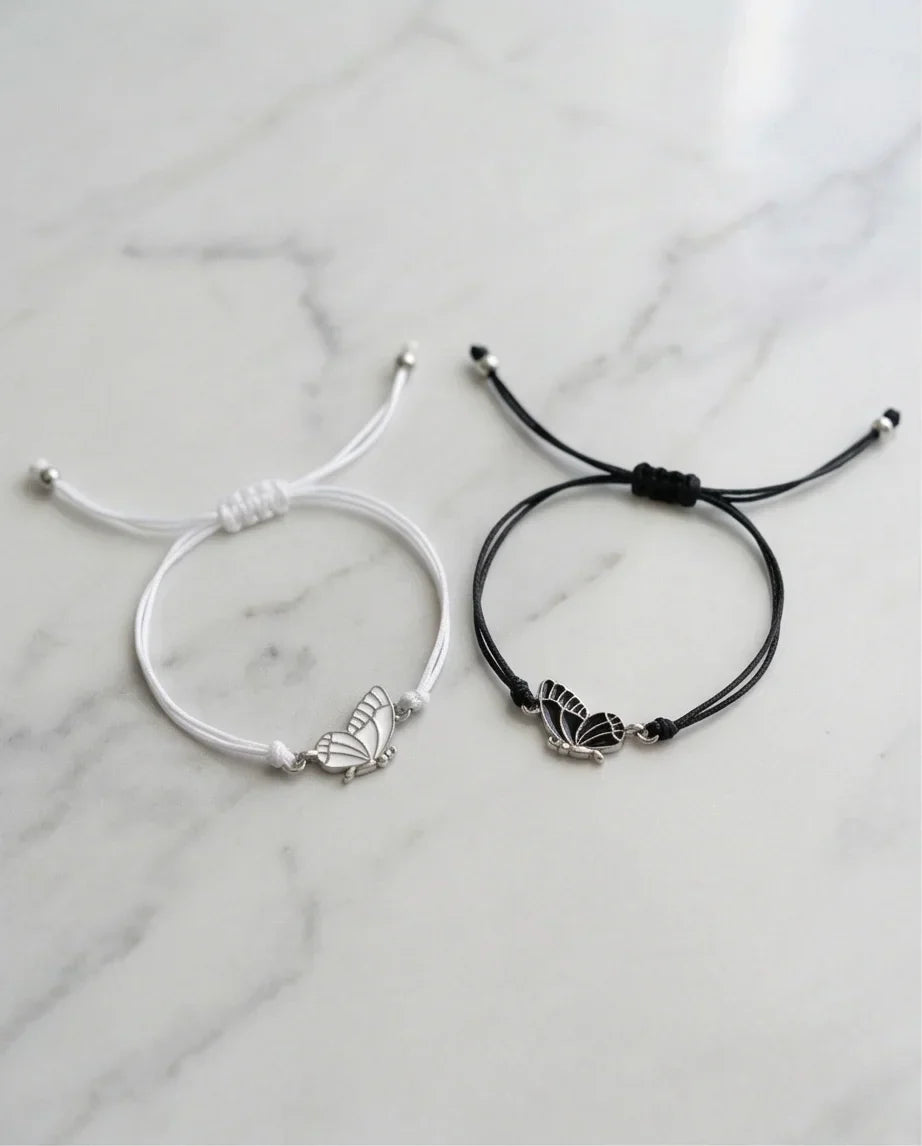 Fluttering Bond: High-Contrast Wing Duo