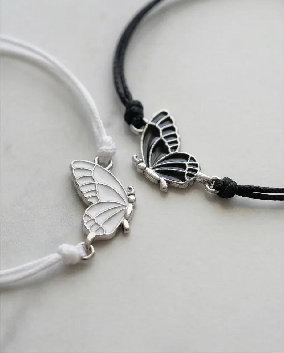 Fluttering Bond: High-Contrast Wing Duo