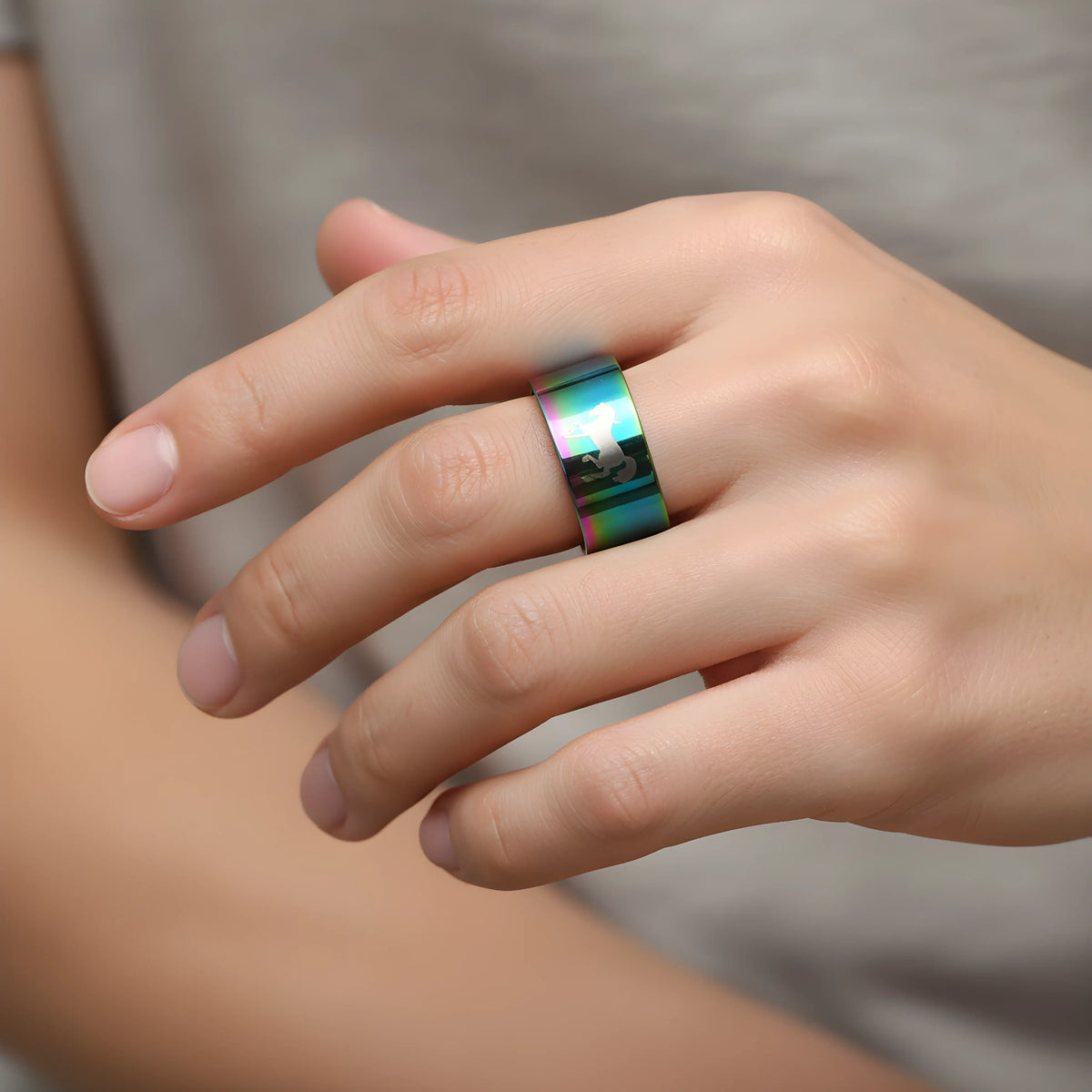 Rainbow Horse Titanium Ring 5,3cm