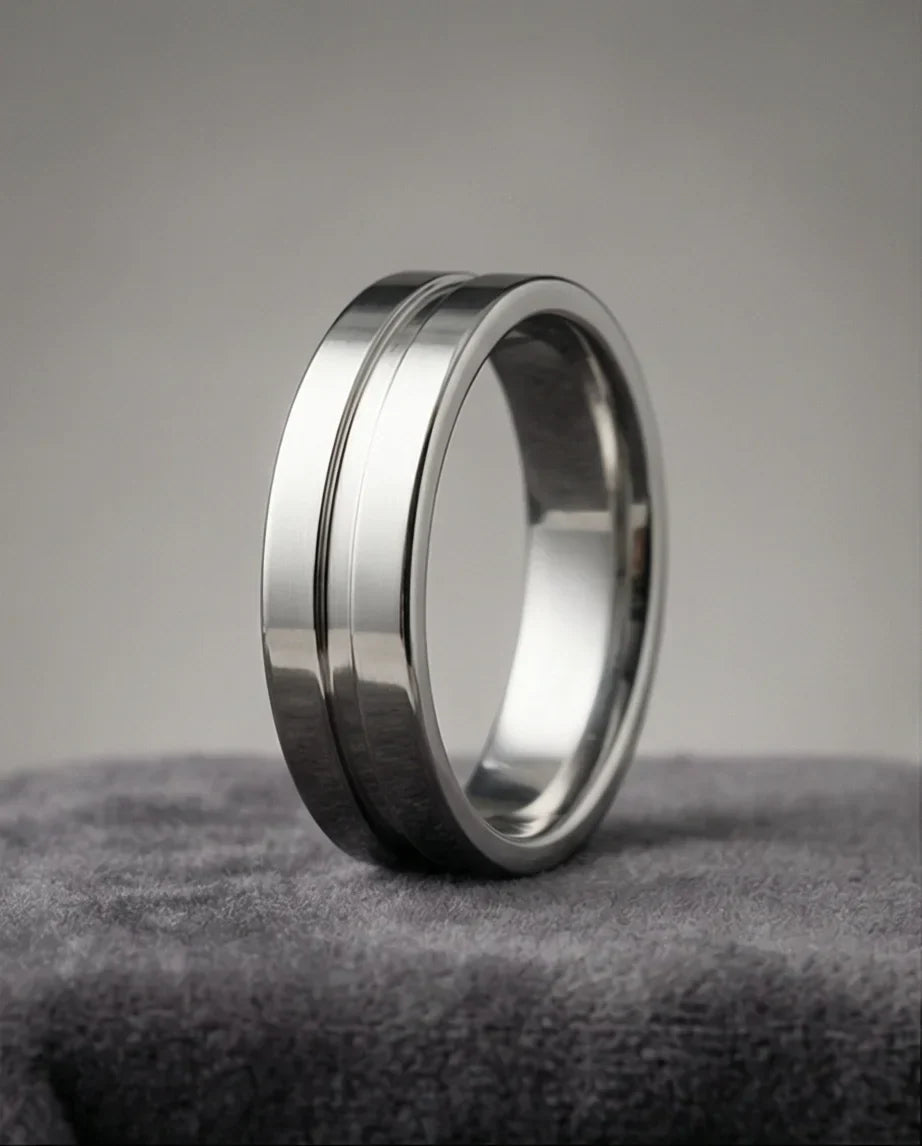 The Silver Meridian: Brushed Flat-Top Groove Band