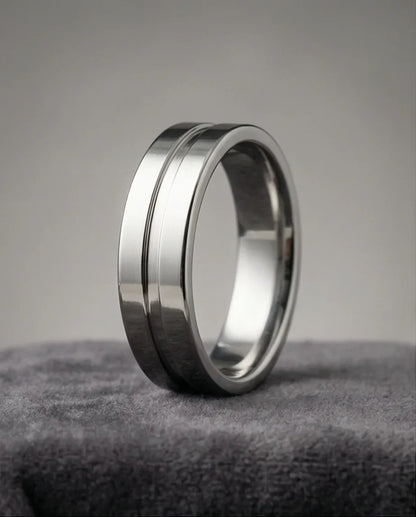 The Silver Meridian: Brushed Flat-Top Groove Band