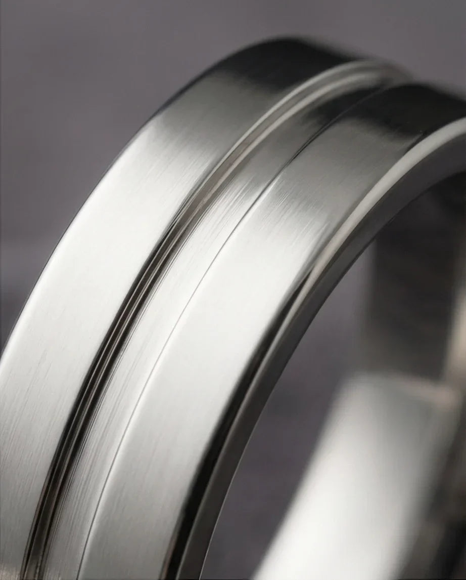 The Silver Meridian: Brushed Flat-Top Groove Band