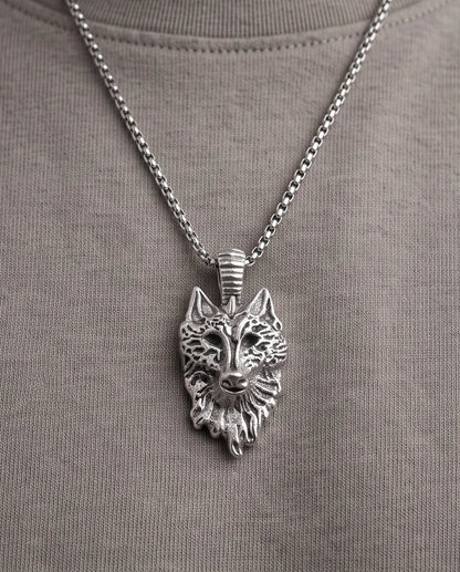 Silver Sculpted Wolf Head Pendant Necklace