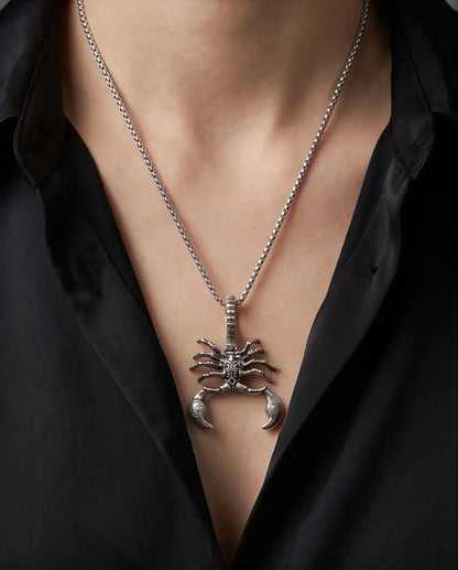 Antiqued Alien Facehugger Pendant Box Chain