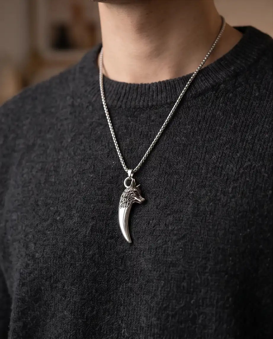 Silver Wolf Tooth Pendant Box Chain