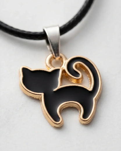 Gold Elegant Sitting Cat Necklace