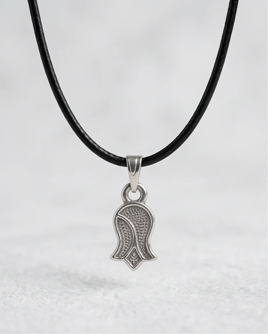Silver Vintage Textured Tulip Necklace