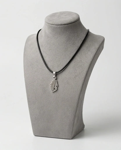 Silver Detailed Plume Feather Necklace