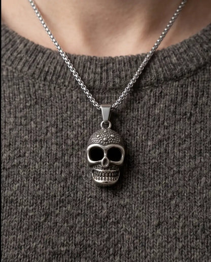Gothic Textured Skull Pendant Box Chain