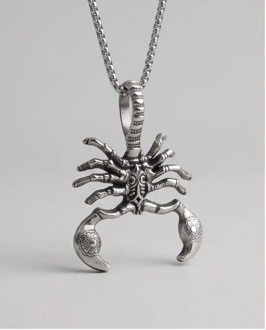 Antiqued Alien Facehugger Pendant Box Chain