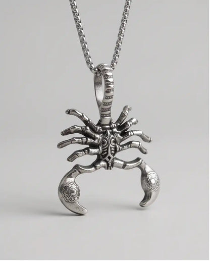 Antiqued Alien Facehugger Pendant Box Chain