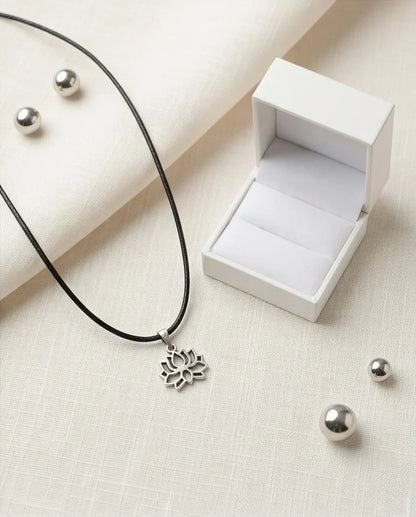 The Zen Bloom: Geometric Matte Silver Lotus Pendant Necklace