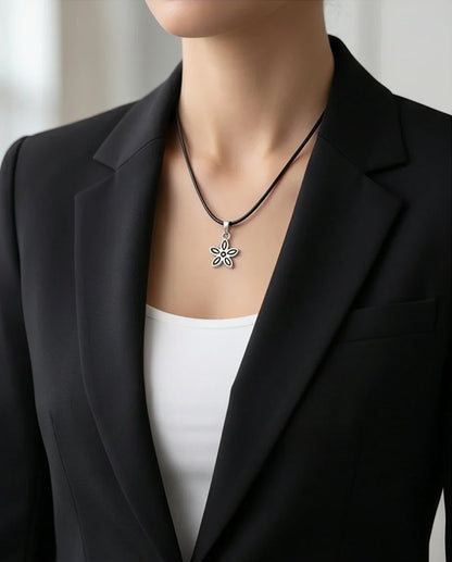 Silver Delicate Five-Petal Flower Necklace