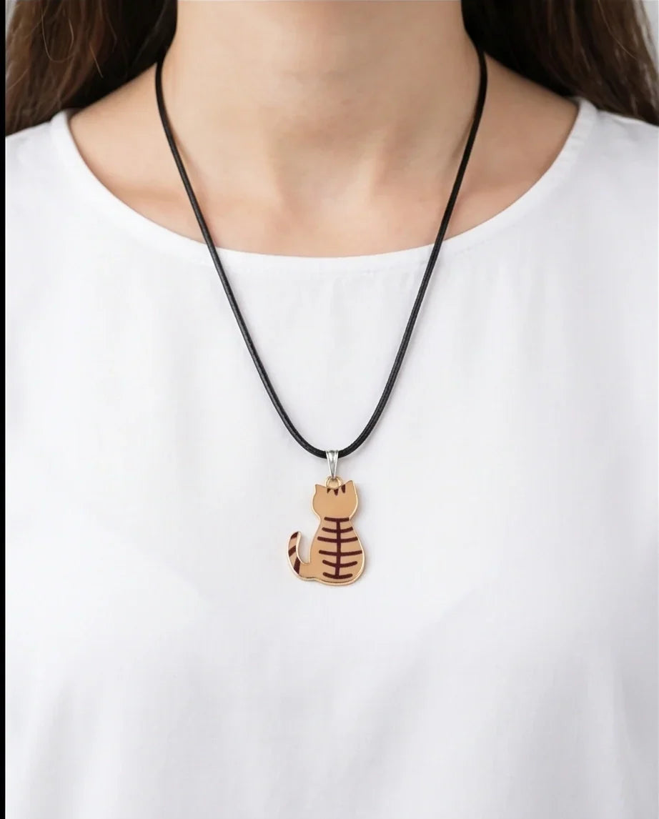 Artistic Golden Autumn Feline Silhouette Pendant Necklace