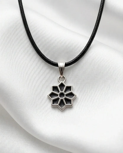 Silver Geometric Eight-Point Star Necklace
