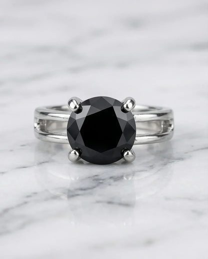 Sterling Silver Round-Cut Split Shank Black Onyx Ring