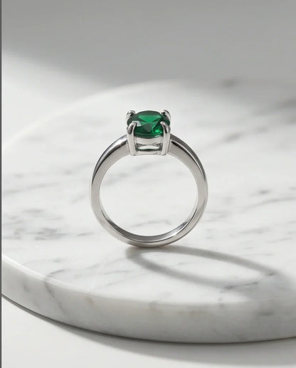 Sterling Silver Oval-Cut Green Emerald Solitaire Ring