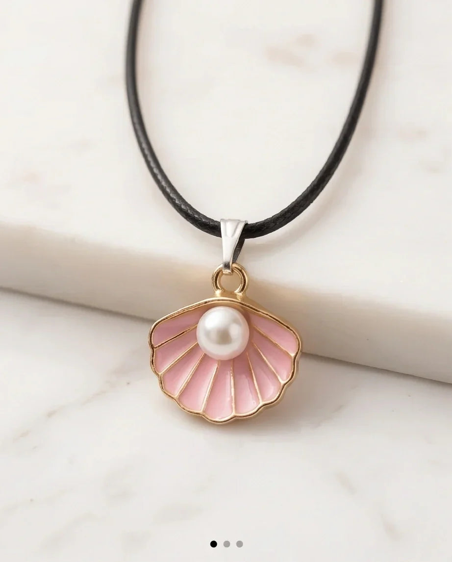 Pink Seashell Enamel Pendant Necklace with Faux Pearl