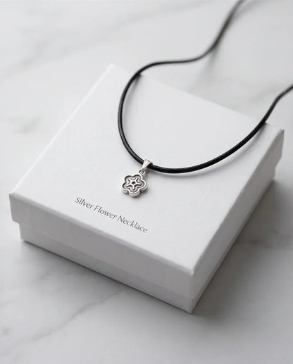 Silver Retro Concentric Blossom Necklace
