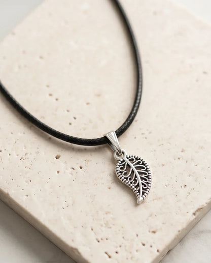 Silver Filigree Leaf Pendant Necklace