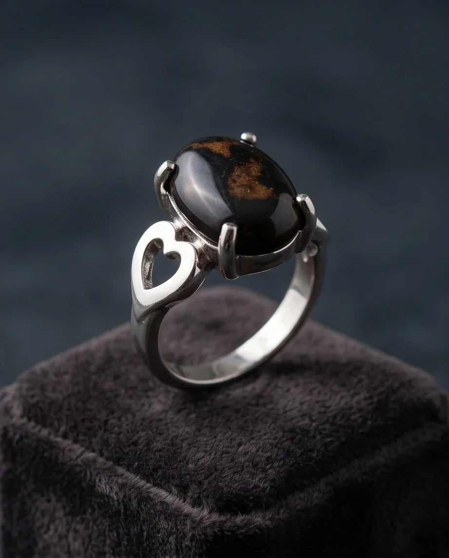 Mystic Meridian Onyx Heart Ring