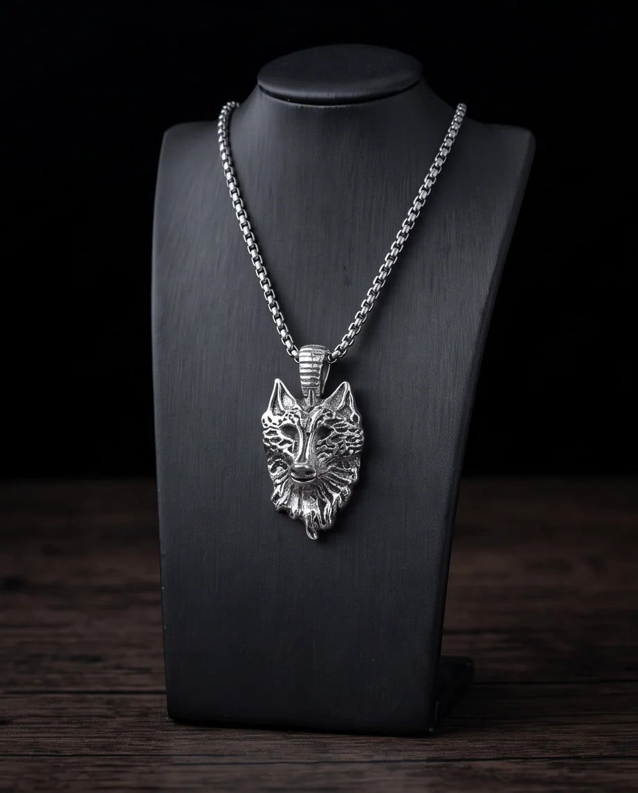 Silver Sculpted Wolf Head Pendant Necklace