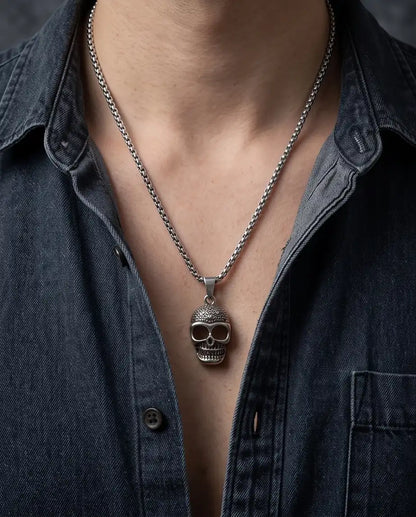 Gothic Textured Skull Pendant Box Chain