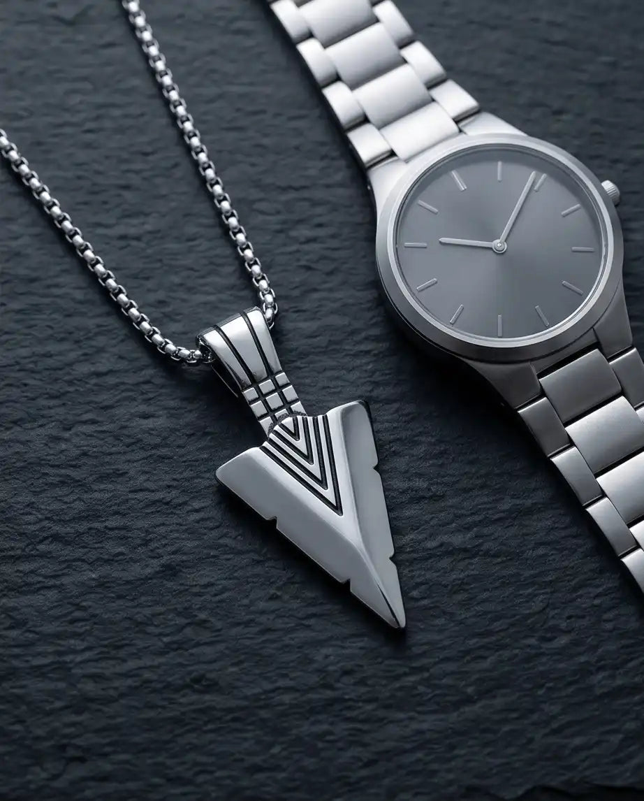 Geometric Arrowhead Pendant Silver Box Chain Necklace