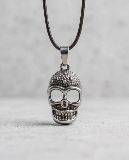 Gothic Textured Skull Pendant Box Chain