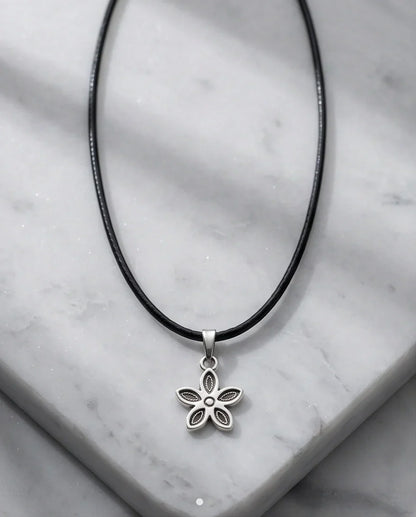 Silver Delicate Five-Petal Flower Necklace
