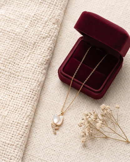 Gold Mother of Pearl Tulip Necklace
