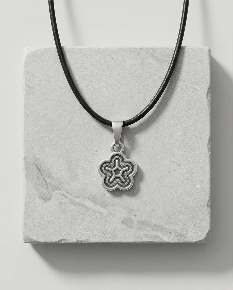 Silver Retro Concentric Blossom Necklace