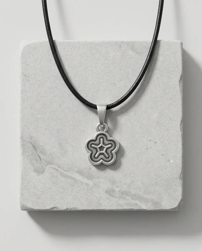 Silver Retro Concentric Blossom Necklace