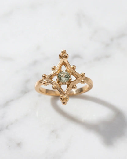 Vintage Gold Geometric Lattice Solitaire Ring