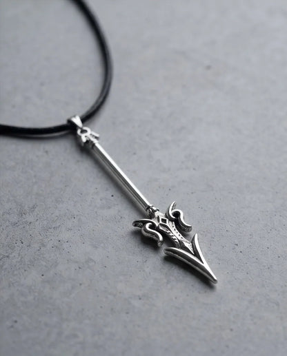 Spearhead Arrow Pendant Necklace