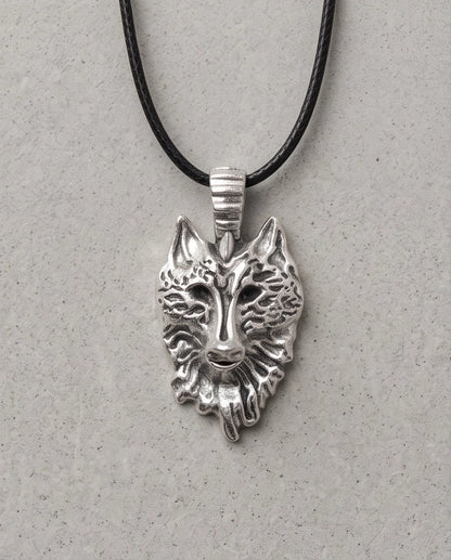 Silver Sculpted Wolf Head Pendant Necklace