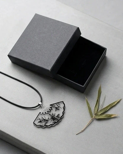 Artistic Bamboo Fan Pendant Necklace