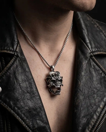 Gothic Screaming Demon Skull Pendant Silver Box Chain Necklace