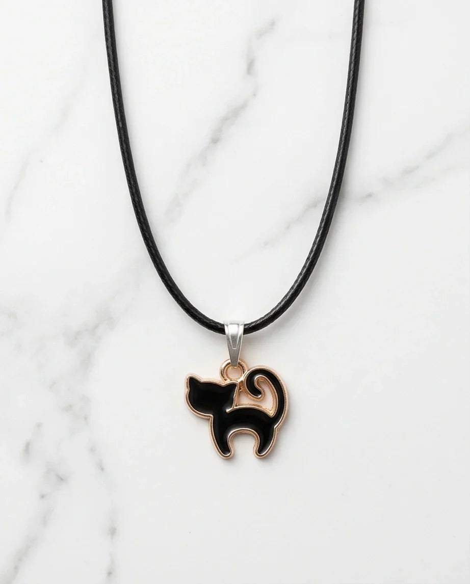 Gold Elegant Sitting Cat Necklace