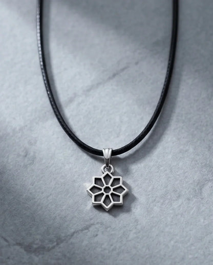 Silver Geometric Eight-Point Star Necklace