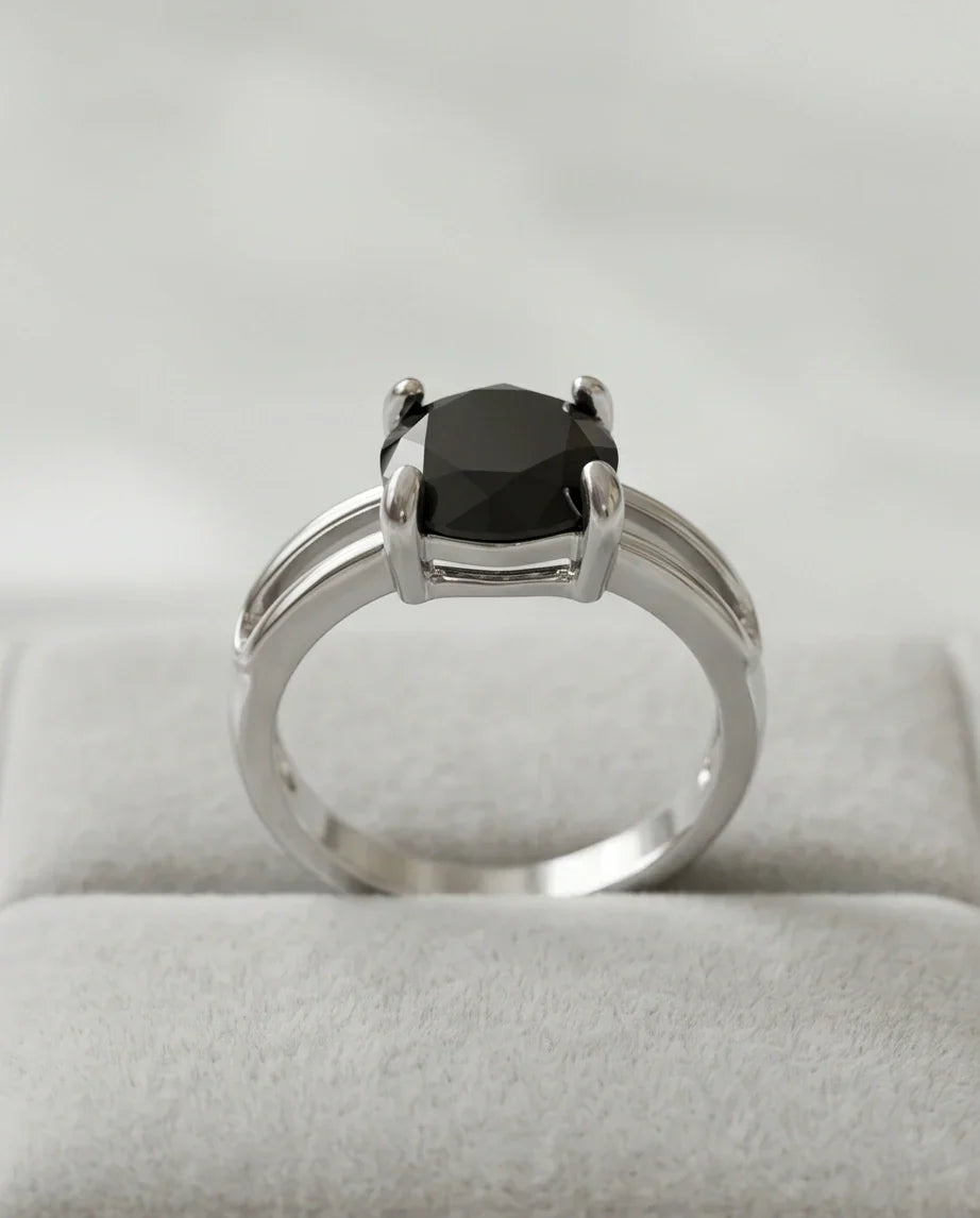 Sterling Silver Round-Cut Split Shank Black Onyx Ring