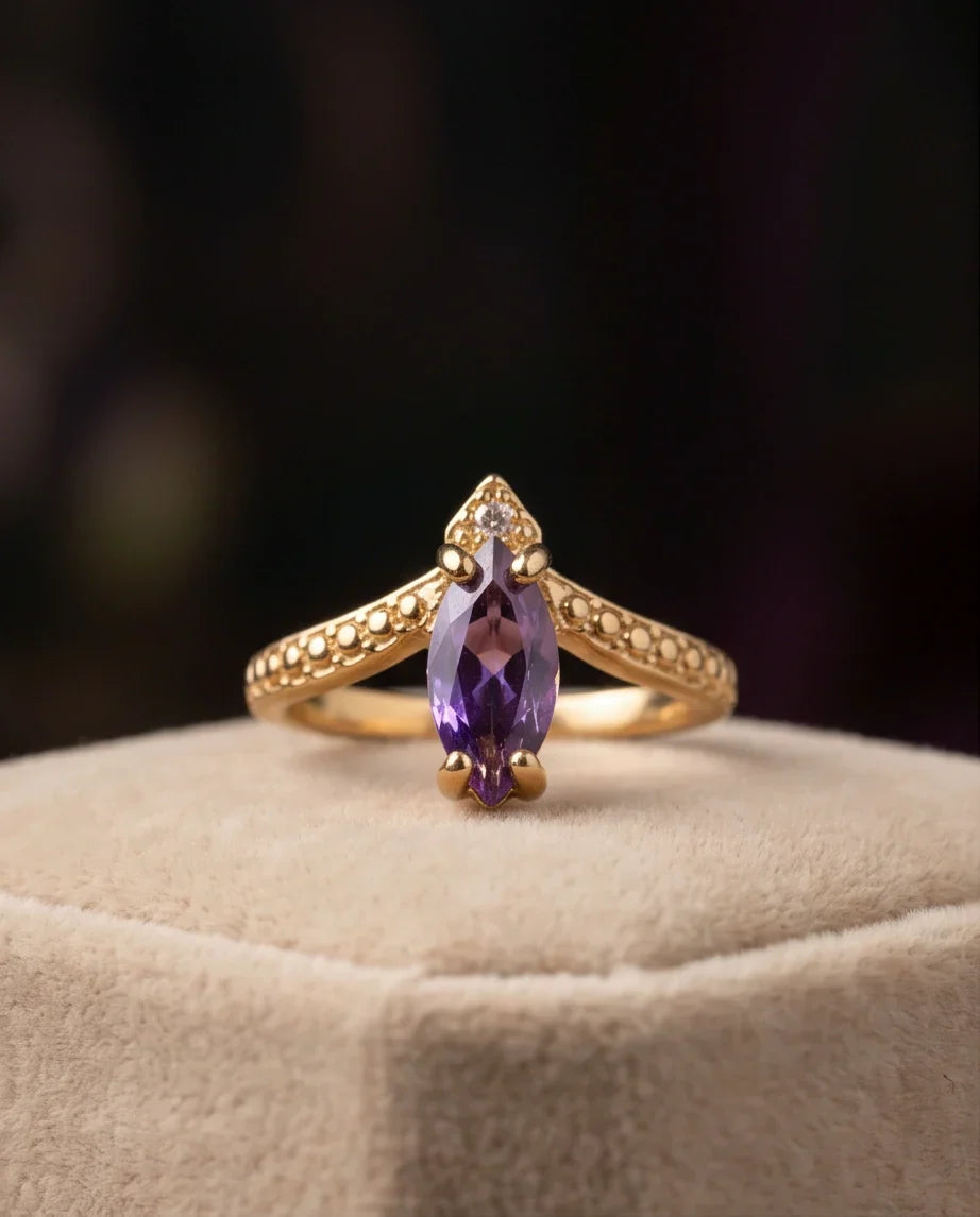 Vintage Gold Marquise Amethyst Filigree Ring