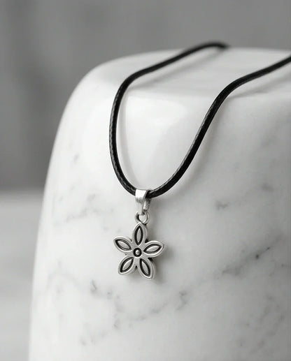 Silver Delicate Five-Petal Flower Necklace